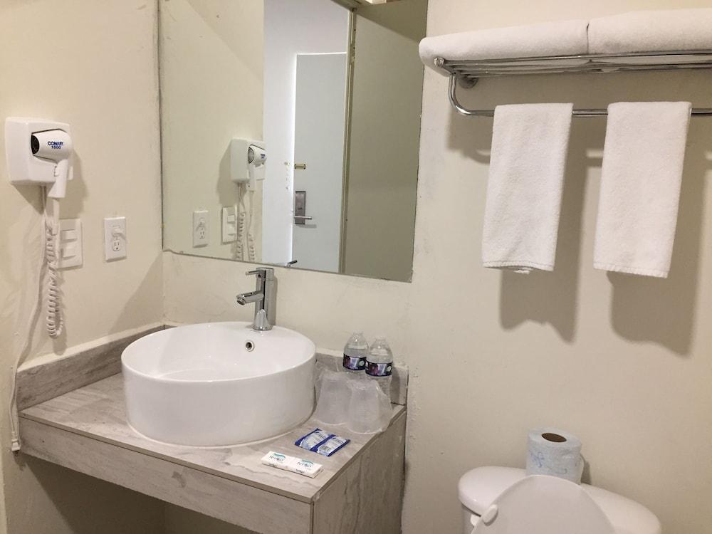 Capital Hotel Monclova Dış mekan fotoğraf